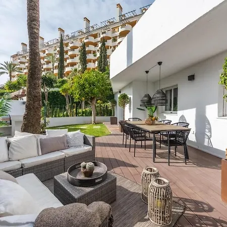 Апартаменты Modern Ground Floor With Private Garden In Nueva Andalucia