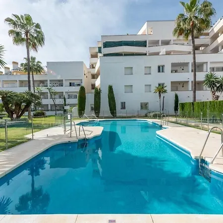 Apartment Modern Ground Floor With Private Garden In Nueva Andalucia