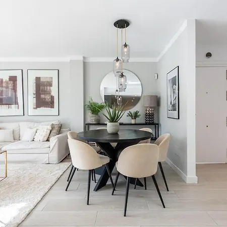 Modern Ground Floor With Private Garden In Nueva Andalucia דירה