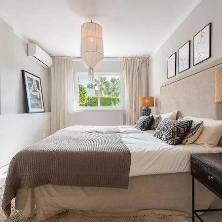 Modern Ground Floor With Private Garden In Nueva Andalucia דירה מארבלה