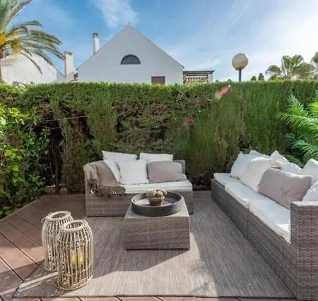 Modern Ground Floor With Private Garden In Nueva Andalucia Apartment *