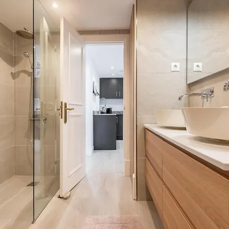 Modern Ground Floor With Private Garden In Nueva Andalucia