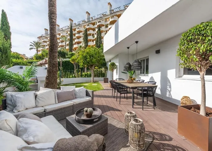Apartment Modern Ground Floor With Private Garden In Nueva Andalucia