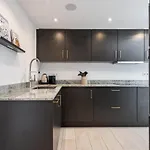 Apartment Modern Ground Floor With Private Garden In Nueva Andalucia