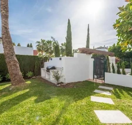 公寓 Modern Ground Floor With Private Garden In Nueva Andalucia *