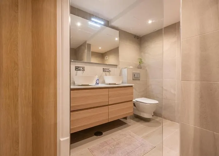 Modern Ground Floor With Private Garden In Nueva Andalucia Marbella